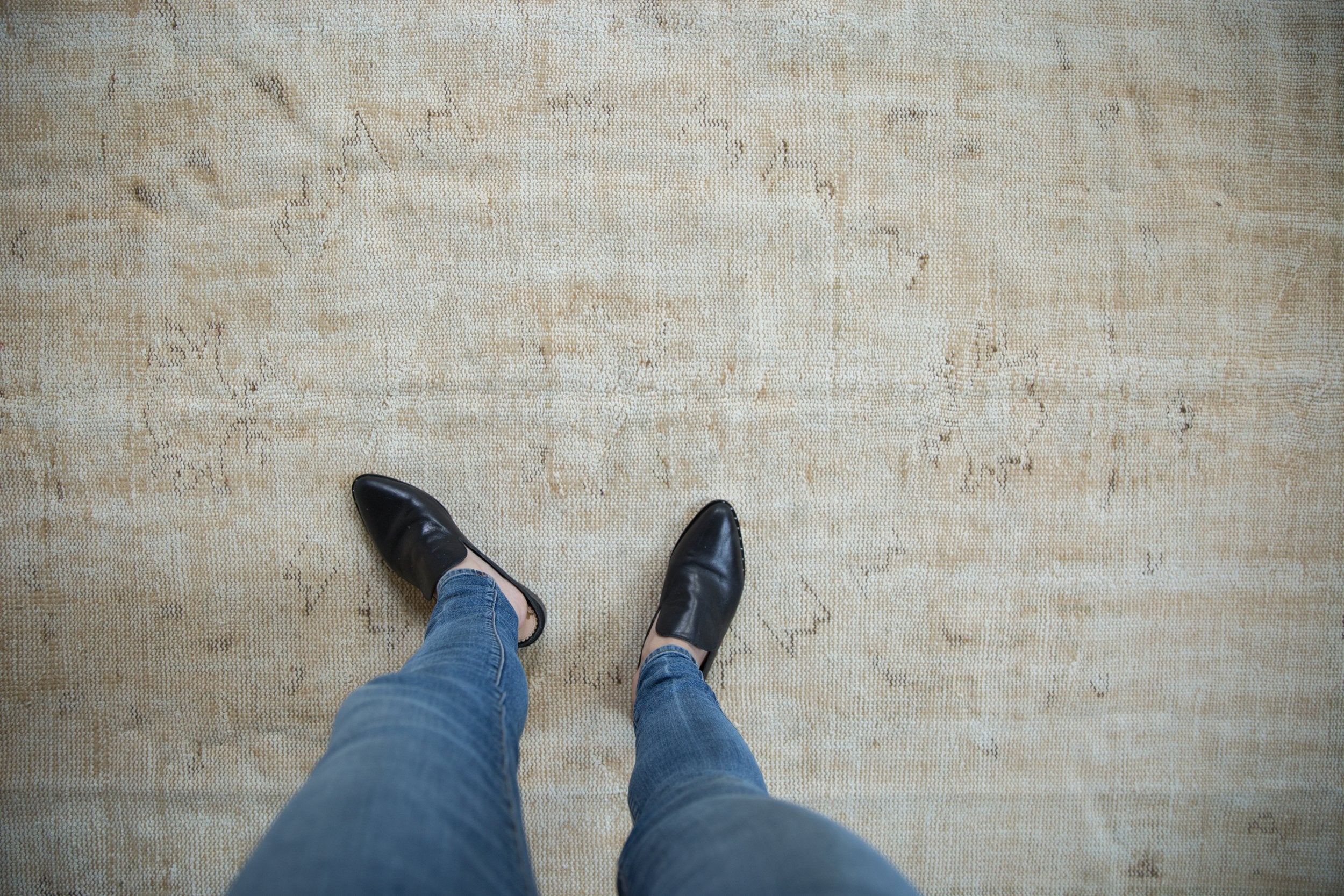 6x10.5 Vintage Distressed Oushak Carpet // ONH Item 9104 Image 1