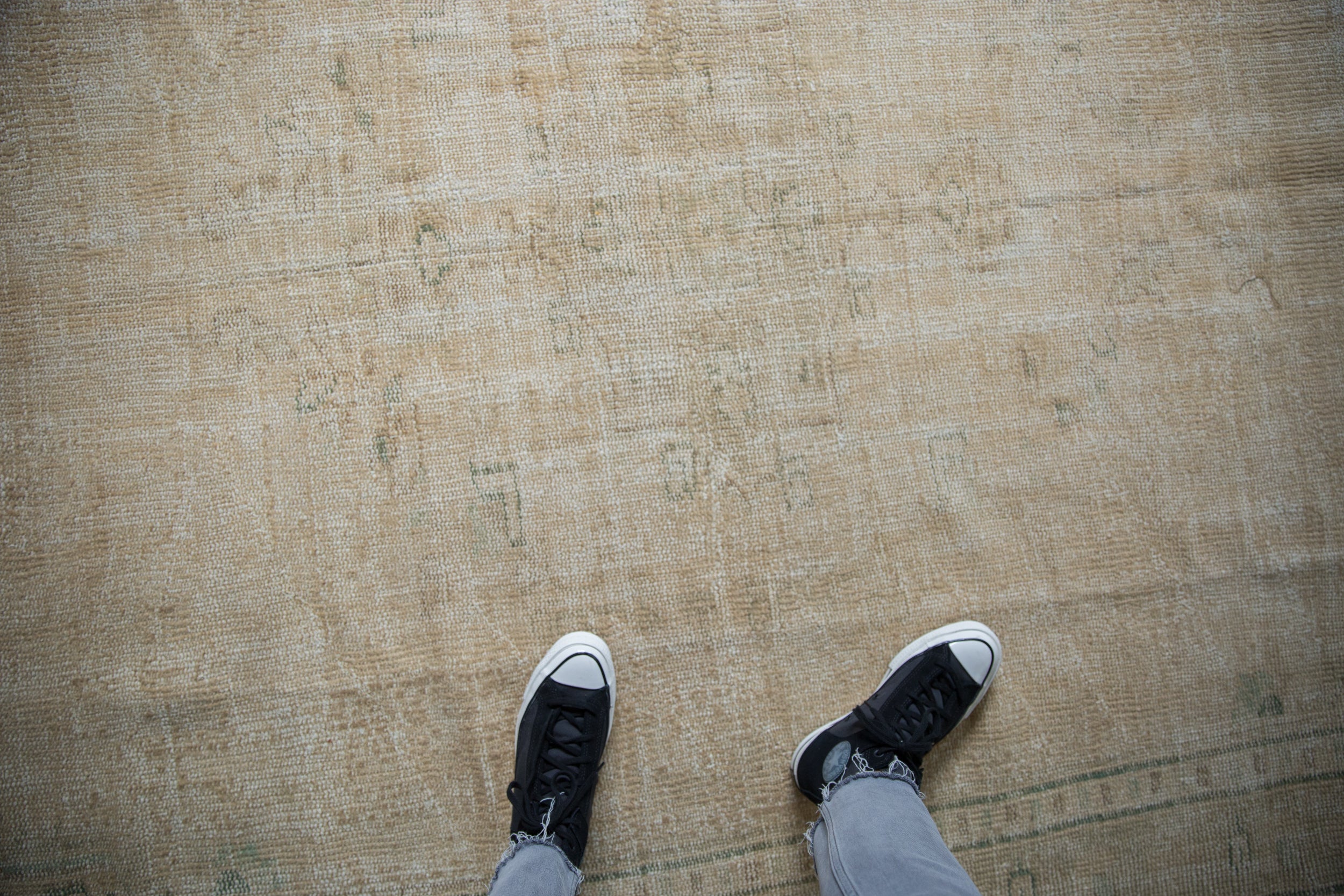 6.5x8.5 Vintage Distressed Oushak Carpet // ONH Item 9108 Image 1