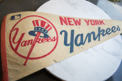 Vintage New York Yankees Felt Flag Pennant // ONH Item 9221 Image 1
