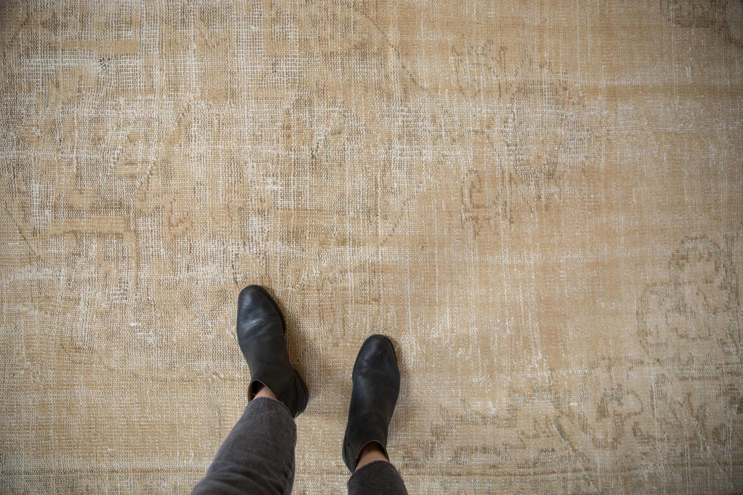 RESERVED 7.5x10 Vintage Distressed Oushak Carpet // ONH Item 9385 Image 1