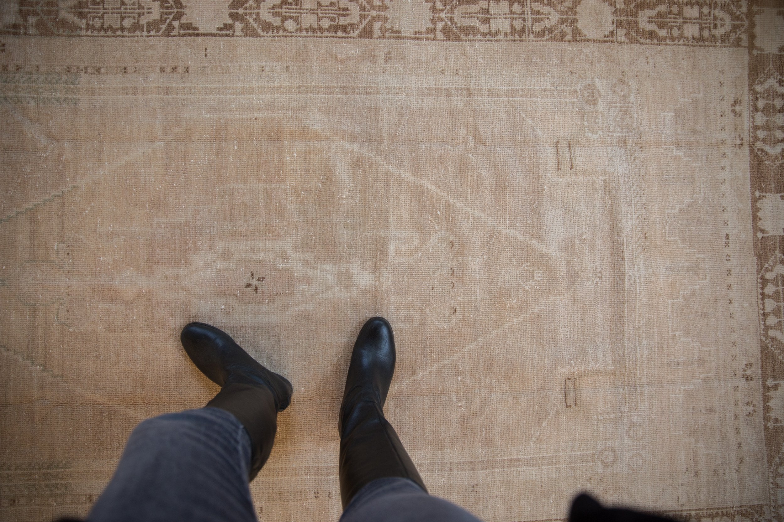 5x8.5 Vintage Distressed Oushak Carpet // ONH Item 9395 Image 1