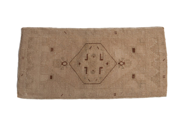 1.5x3.5 Vintage Distressed Oushak Rug Mat Runner // ONH Item 9402