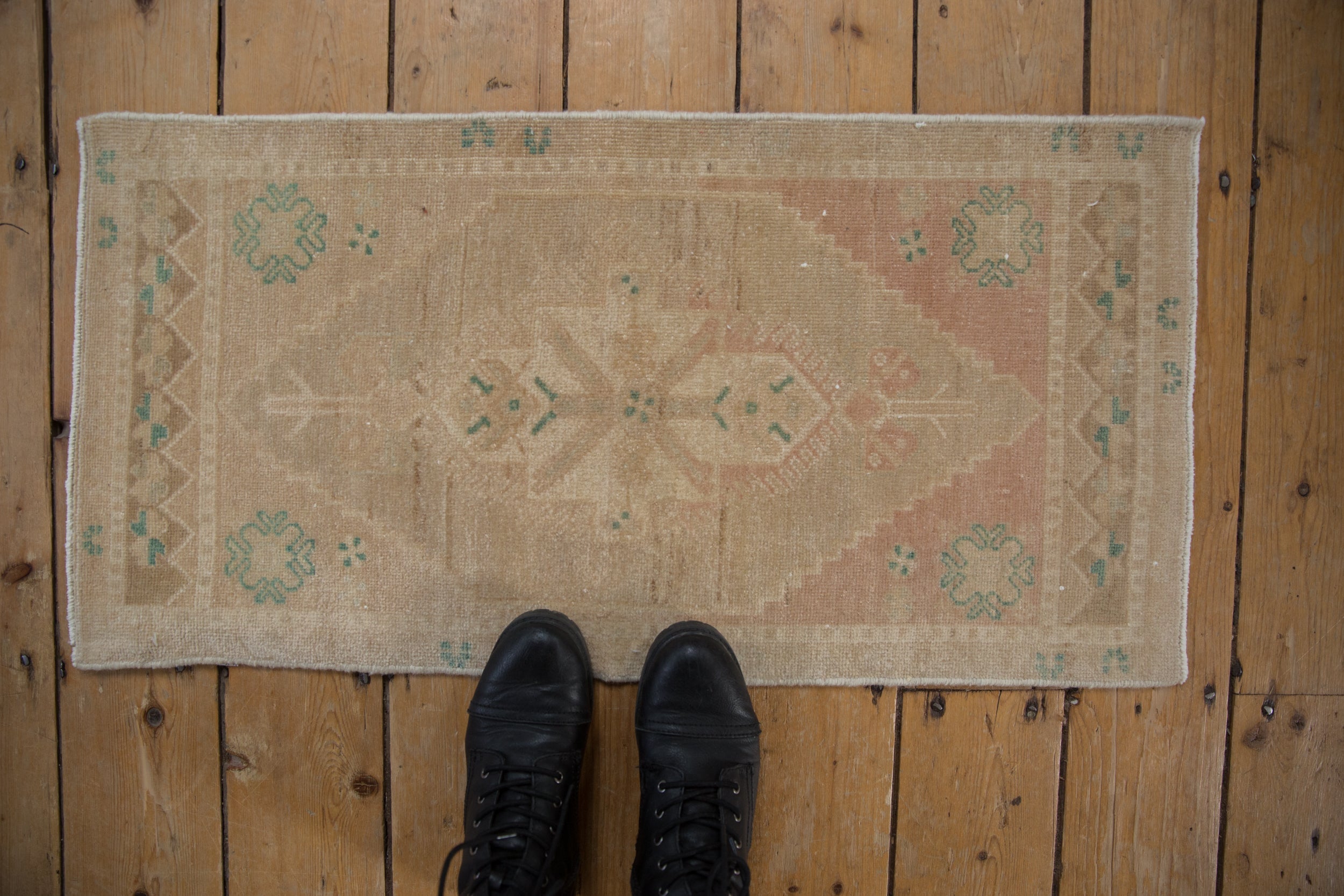 1.5x3 Vintage Distressed Oushak Rug Mat // ONH Item 9418 Image 1