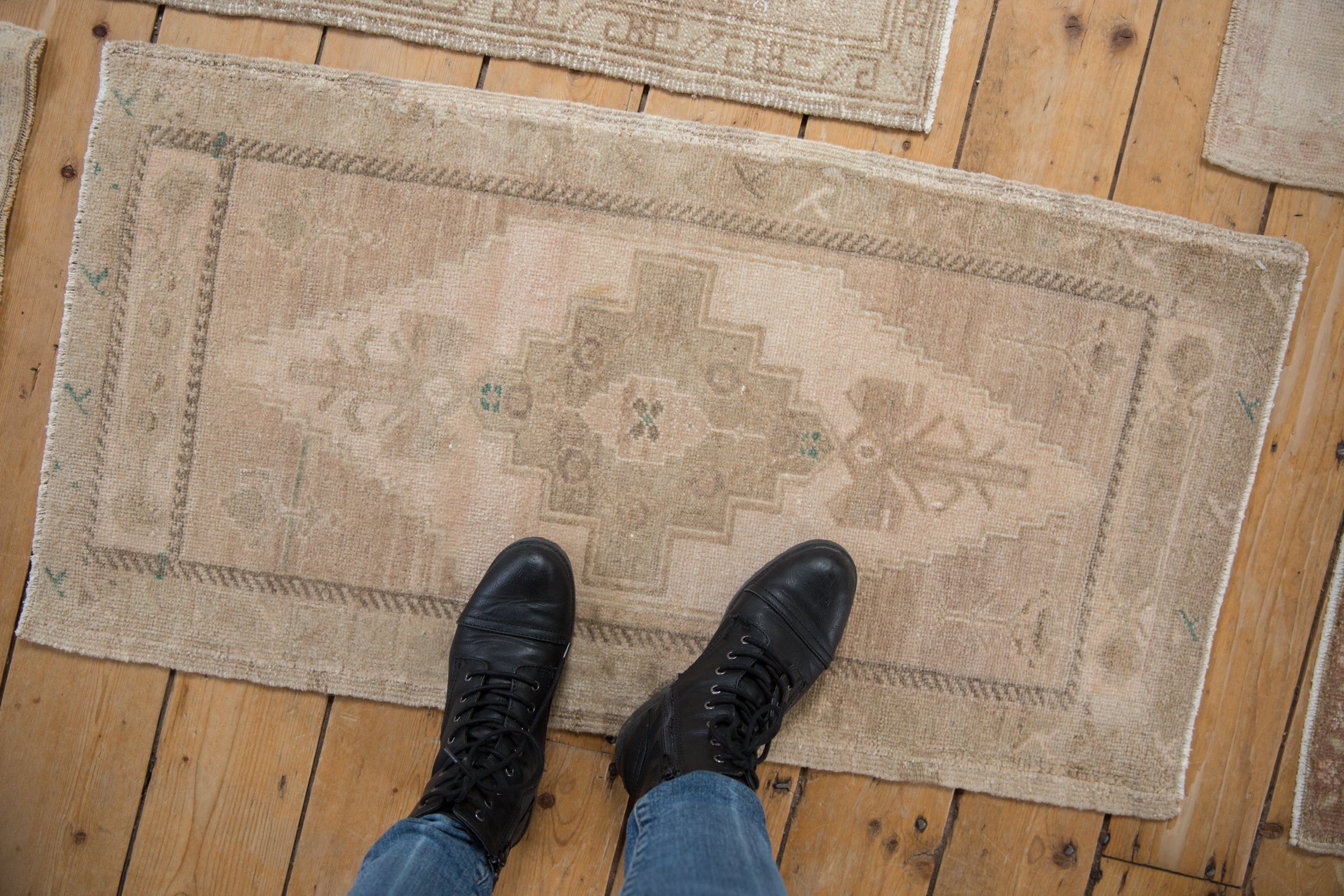 1.5x3.5 Vintage Distressed Oushak Rug Mat Runner // ONH Item 9428 Image 1