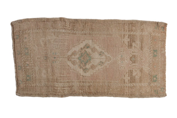 1.5x3.5 Vintage Distressed Oushak Rug Mat Runner // ONH Item 9429