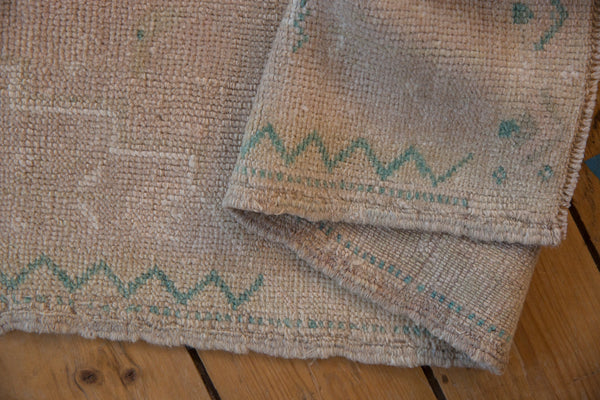 1.5x3 Vintage Distressed Oushak Rug Mat // ONH Item 9434 Image 4