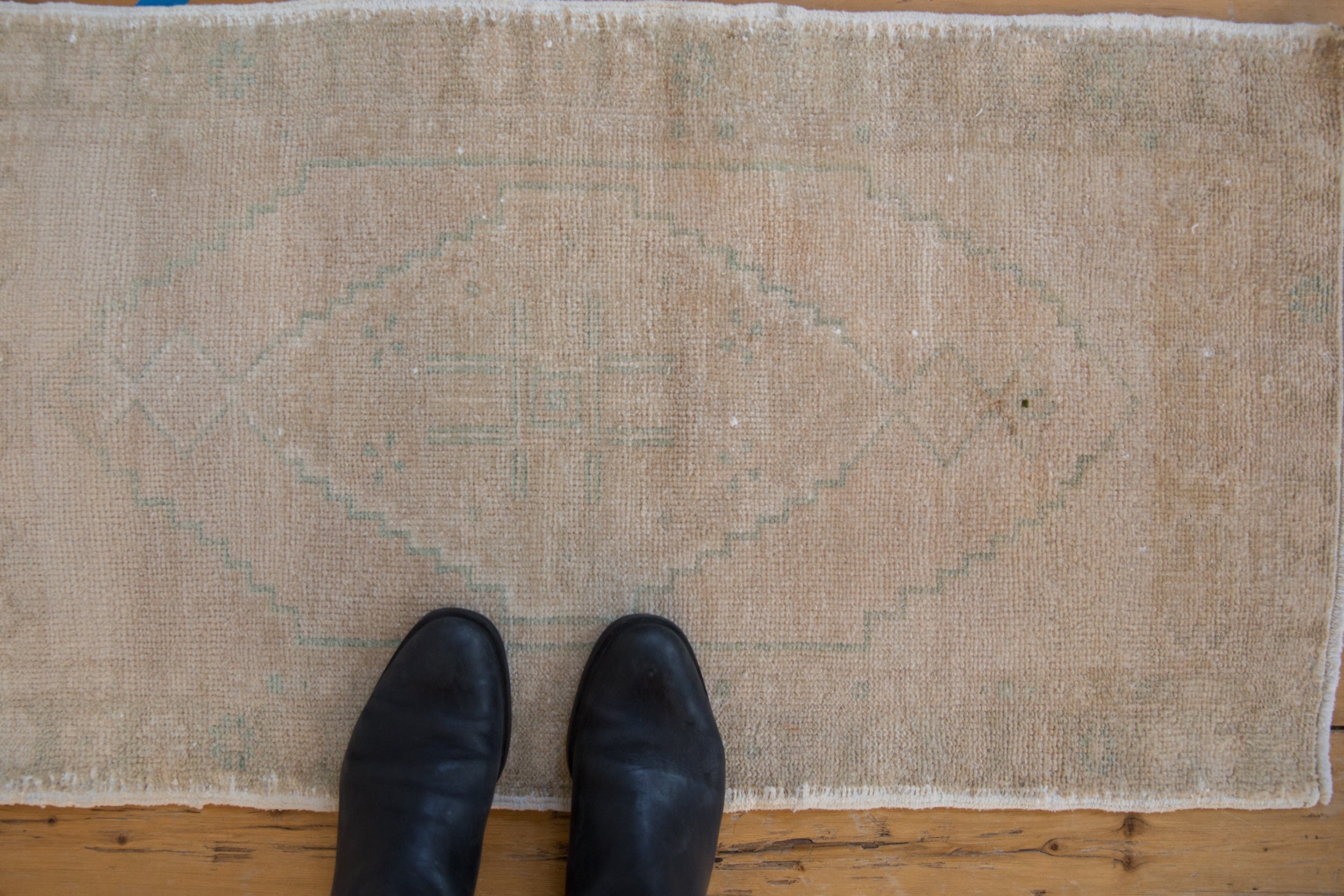 1.5x3 Vintage Distressed Oushak Rug Mat // ONH Item 9462 Image 1