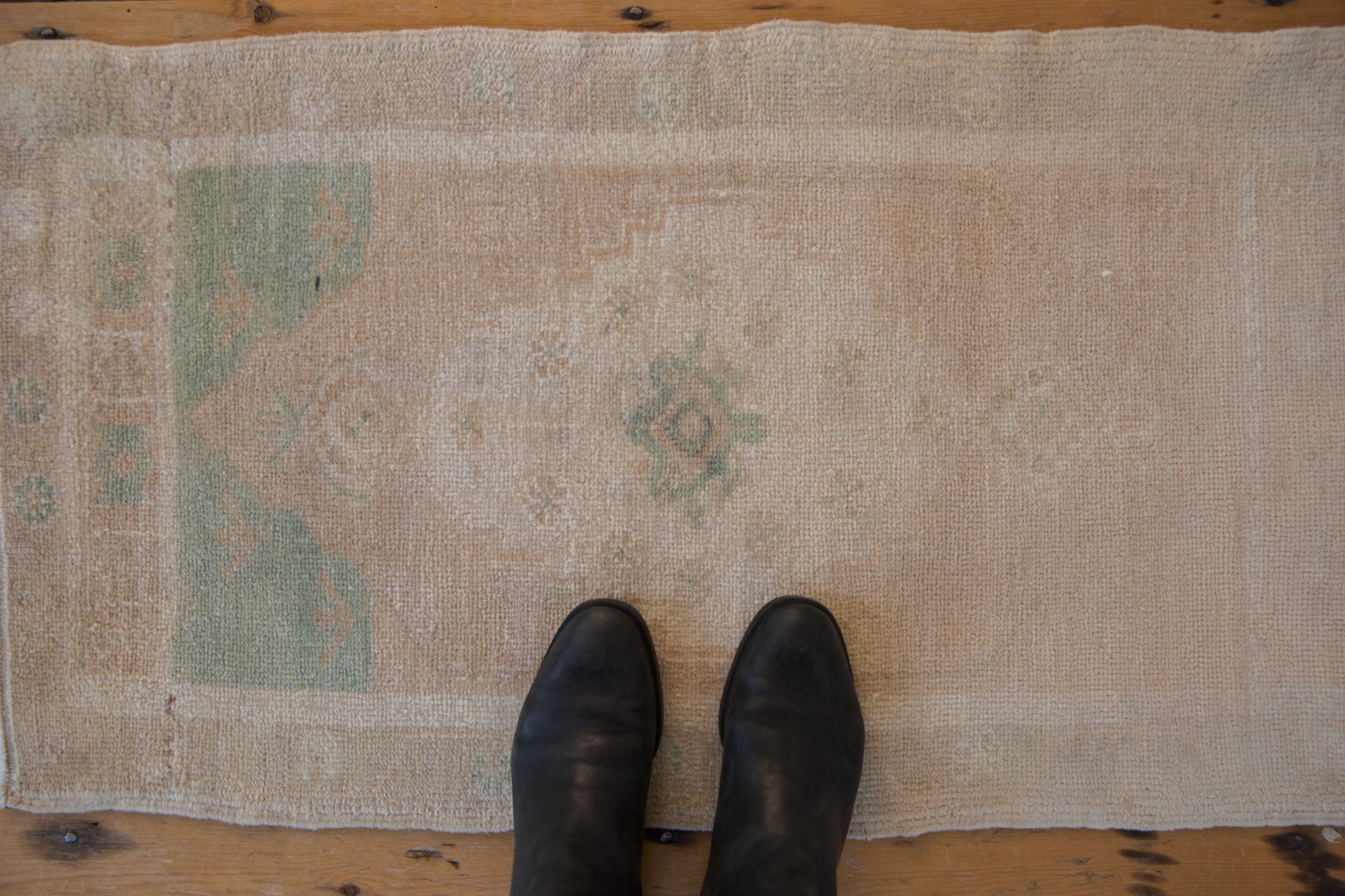 1.5x3.5 Vintage Distressed Oushak Rug Mat Runner // ONH Item 9463 Image 1