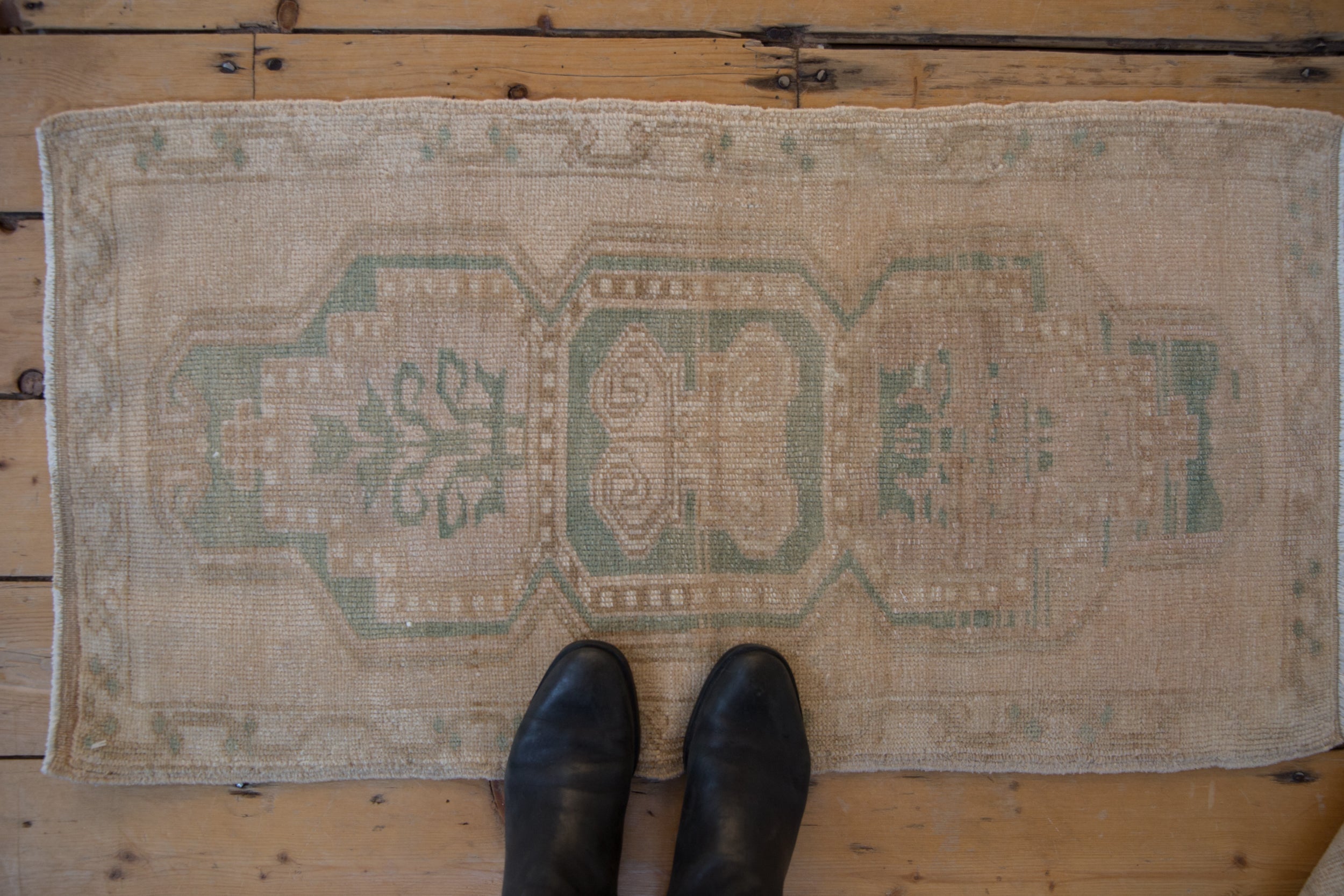 1.5x3.5 Vintage Distressed Oushak Rug Mat Runner // ONH Item 9466 Image 1