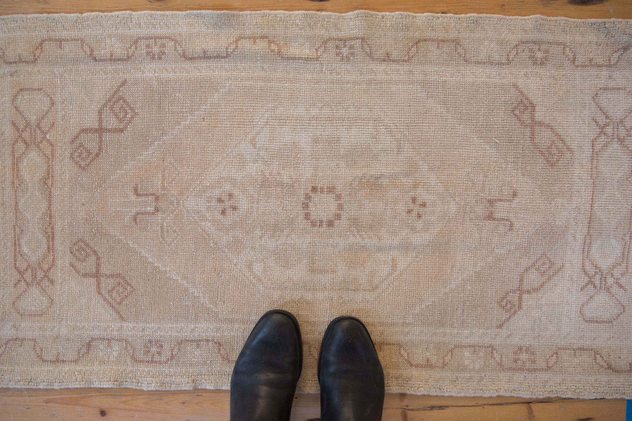 2x3.5 Vintage Distressed Oushak Rug // ONH Item 9469 Image 1