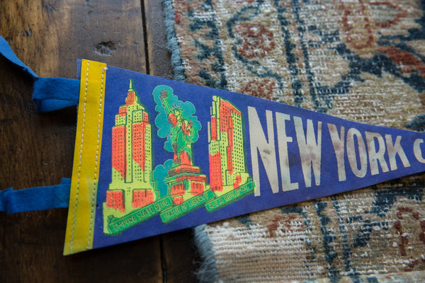 Vintage New York City Felt Flag // ONH Item 9503