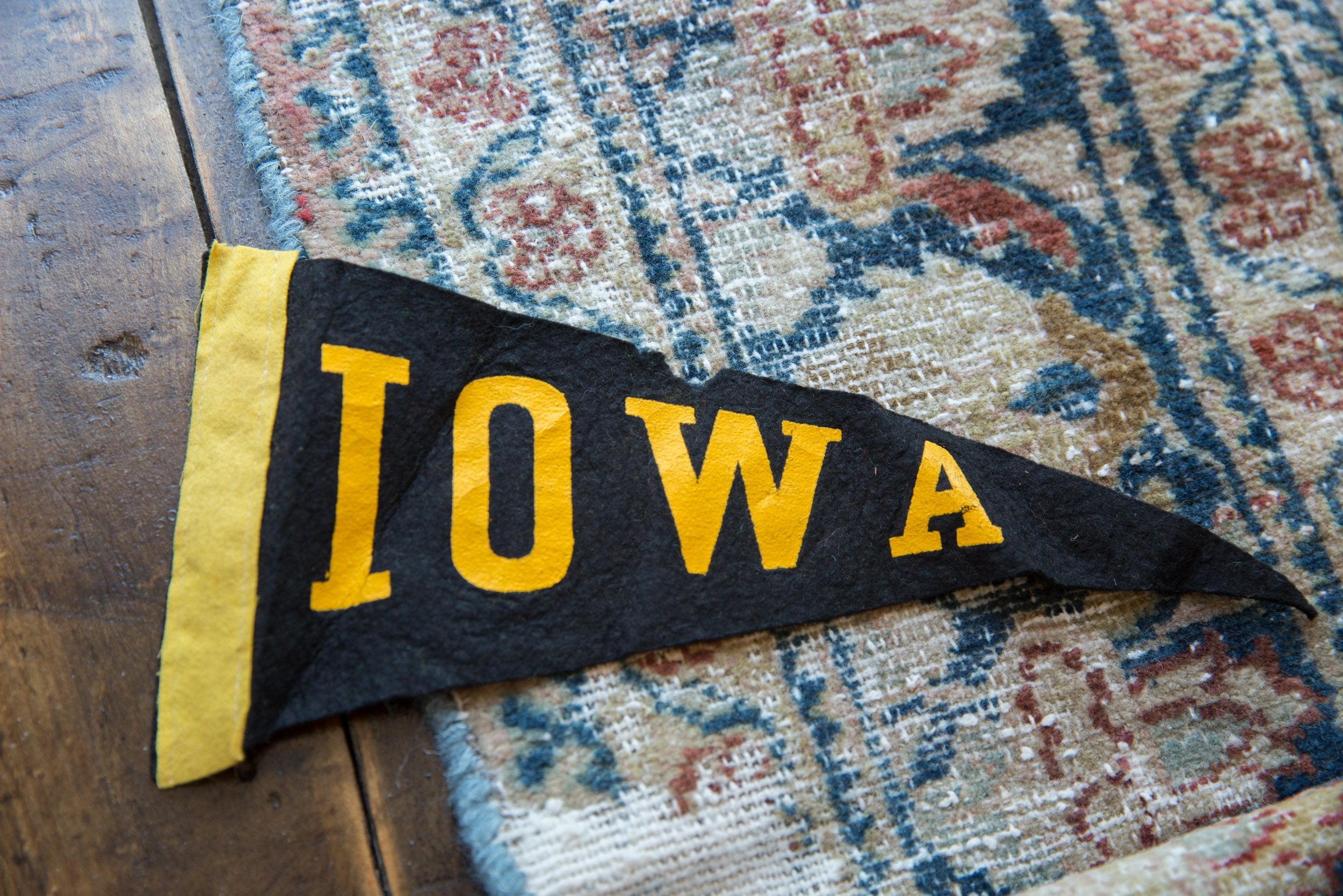 Vintage Iowa Felt Flag Pennant // ONH Item 9527 Image 1