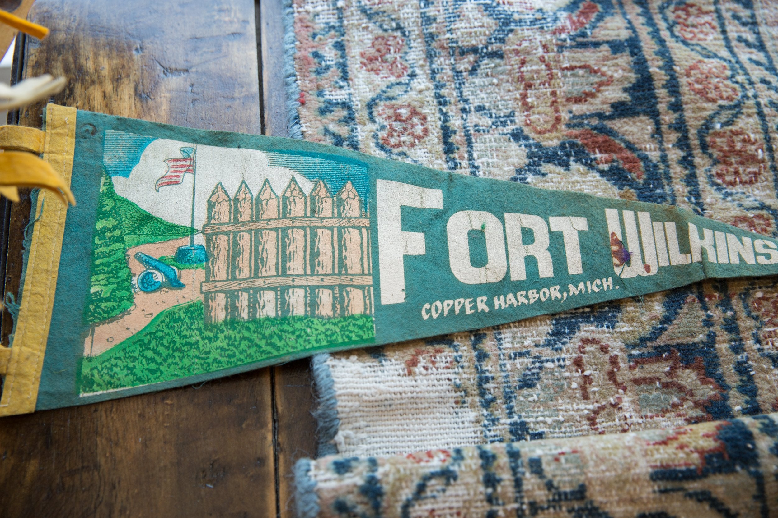 Vintage Fort Wilikins Copper Harbor Michigan Felt Flag // ONH Item 9537 Image 1