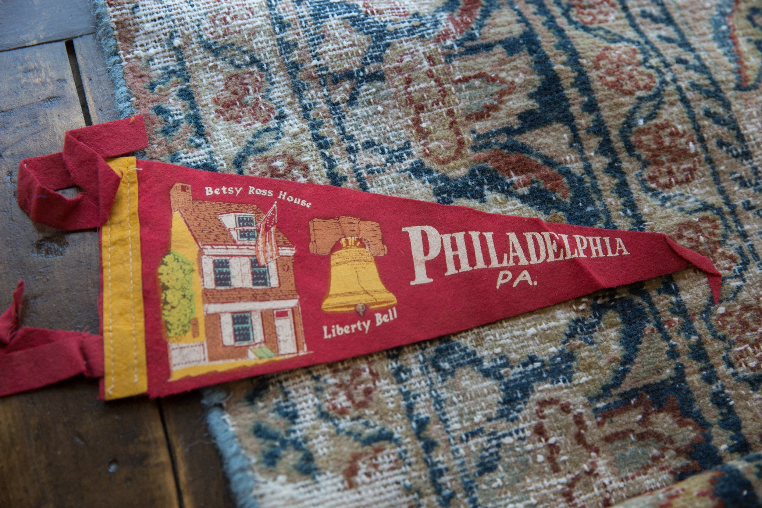 Vintage Philadelphia PA Felt Flag // ONH Item 9543 Image 1
