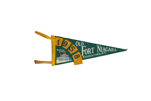 Vintage 1958 Old Fort Niagara Youngstown NY Felt Flag // ONH Item 9544