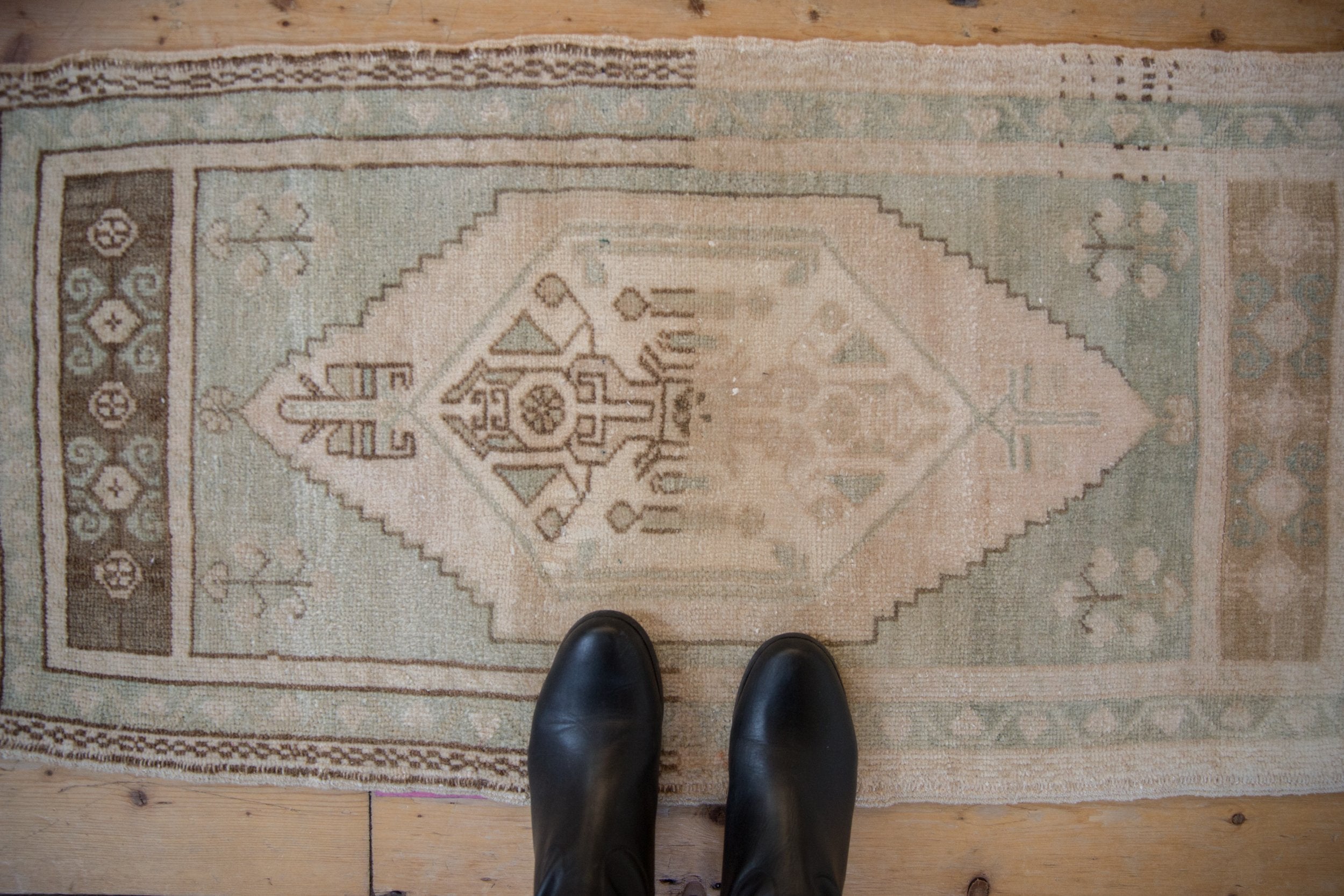 2x3.5 Vintage Distressed Oushak Rug // ONH Item 9565 Image 1