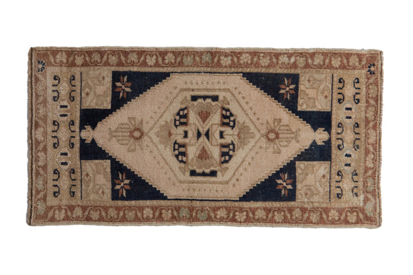 1.5x3.5 Vintage Distressed Oushak Rug Mat Runner // ONH Item 9571