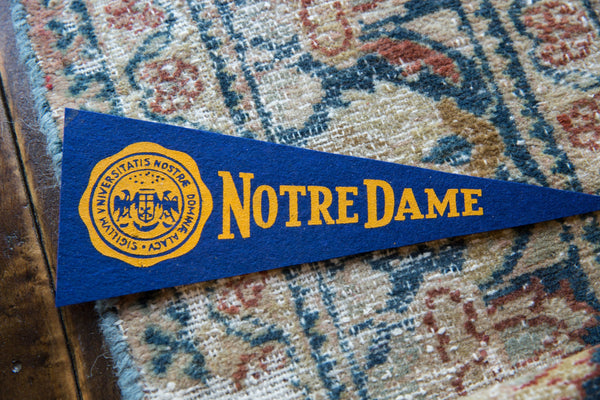 Vintage Notre Dame Felt Flag // ONH Item 9575 Image 1