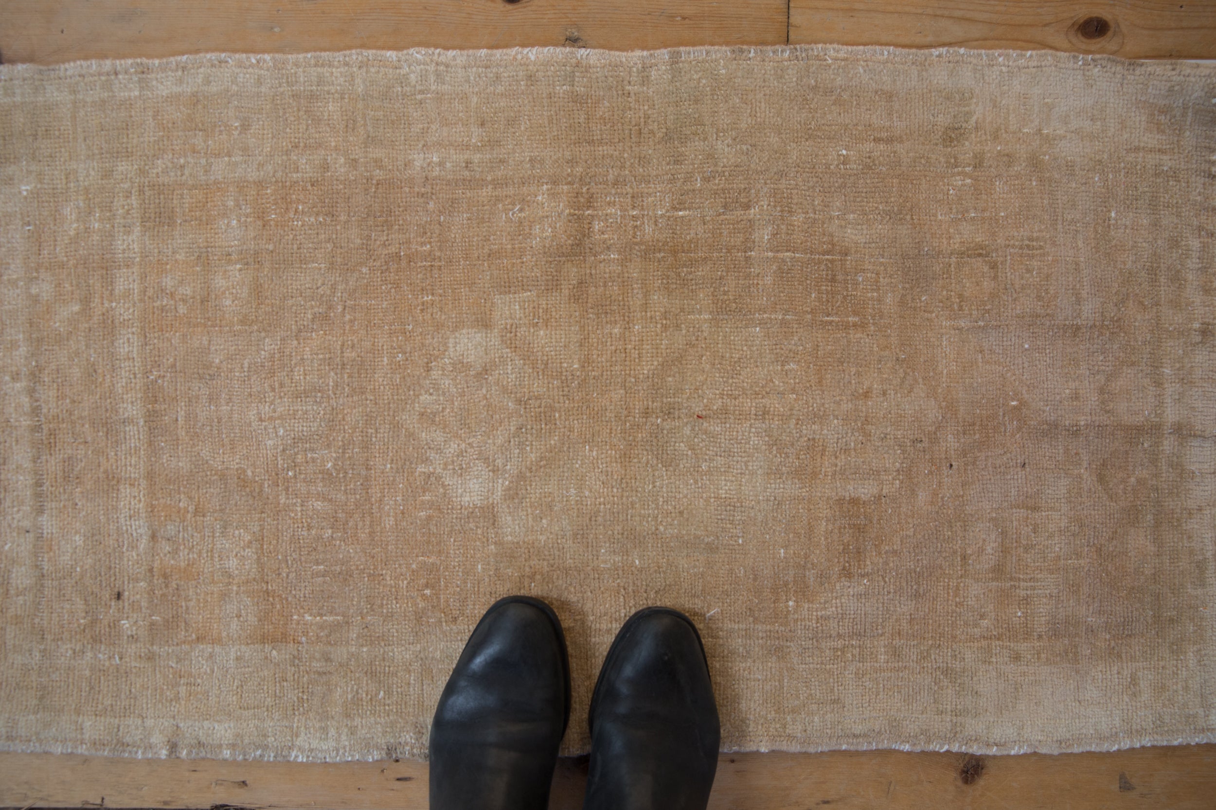 1.5x3.5 Vintage Distressed Oushak Rug Mat Runner // ONH Item 9580 Image 1