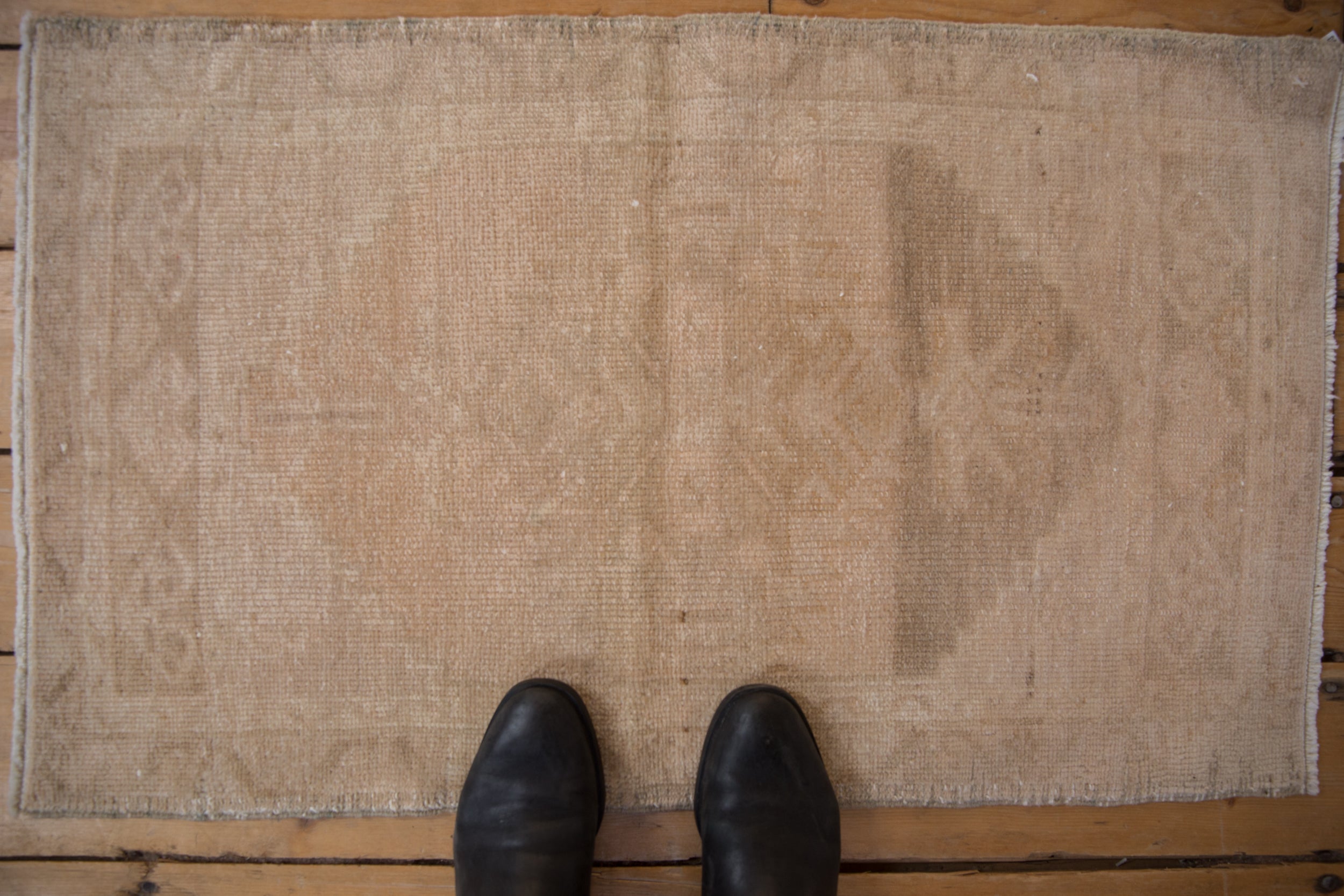 1.5x3 Vintage Distressed Oushak Rug Mat // ONH Item 9581 Image 1