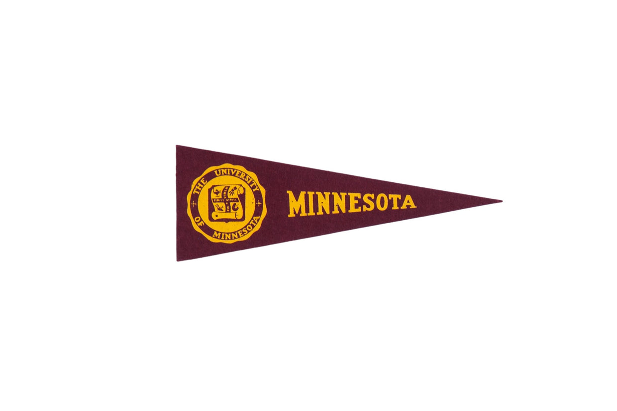 Vintage University of Minnesota Felt Flag // ONH Item 9581
