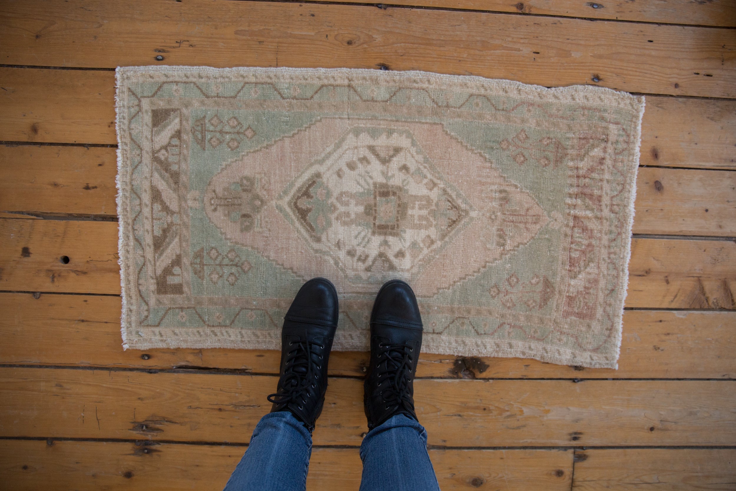 1.5x3.5 Vintage Distressed Oushak Rug Mat Runner // ONH Item 9583 Image 1