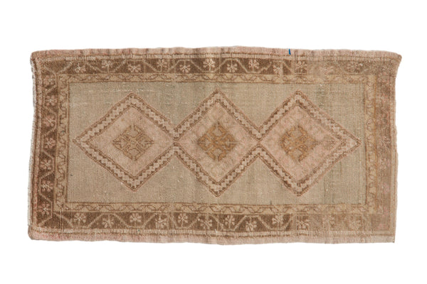 1.5x3 Vintage Distressed Oushak Rug Mat // ONH Item 9594