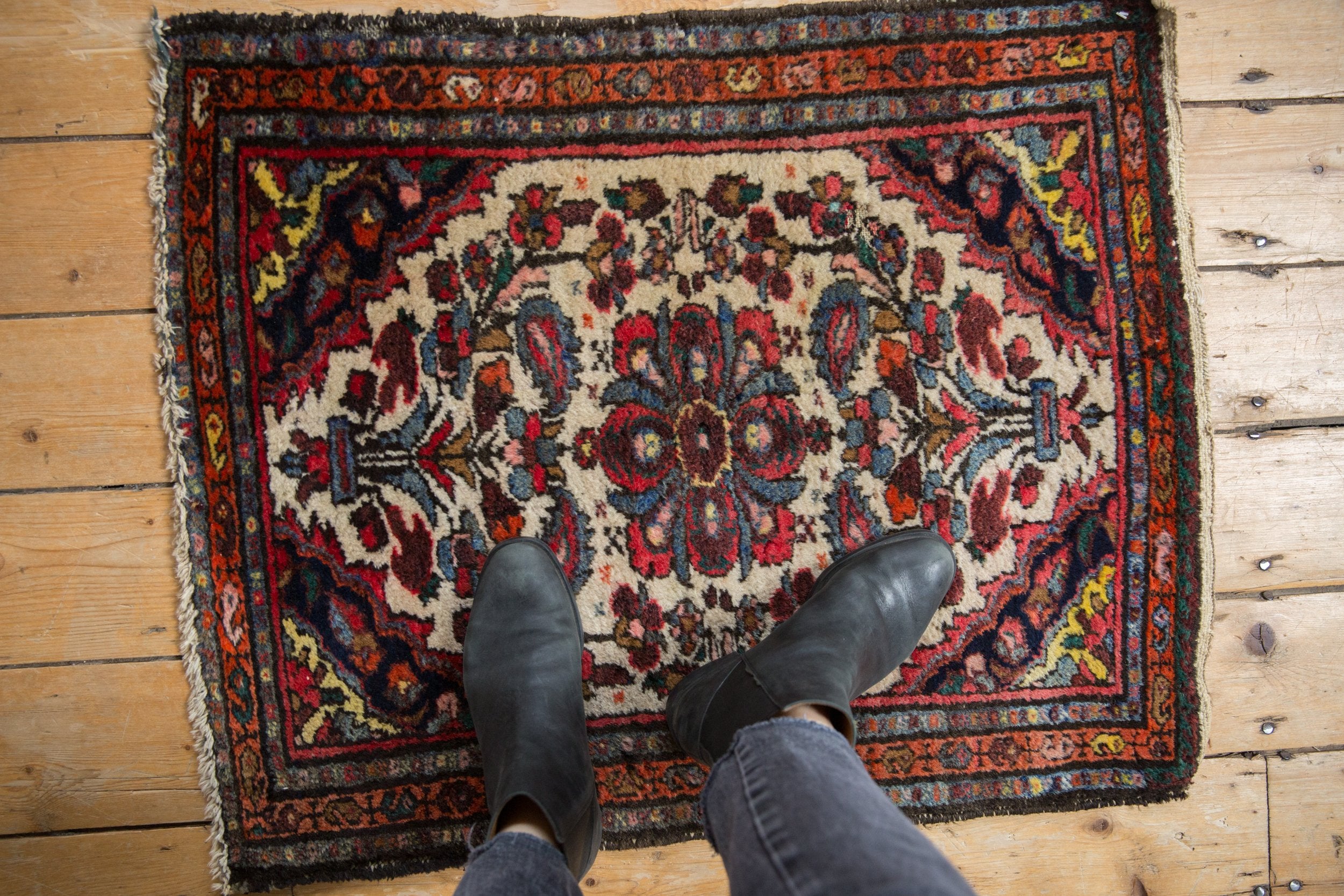 2x3 Vintage Dargezine Rug Mat // ONH Item 9670 Image 1