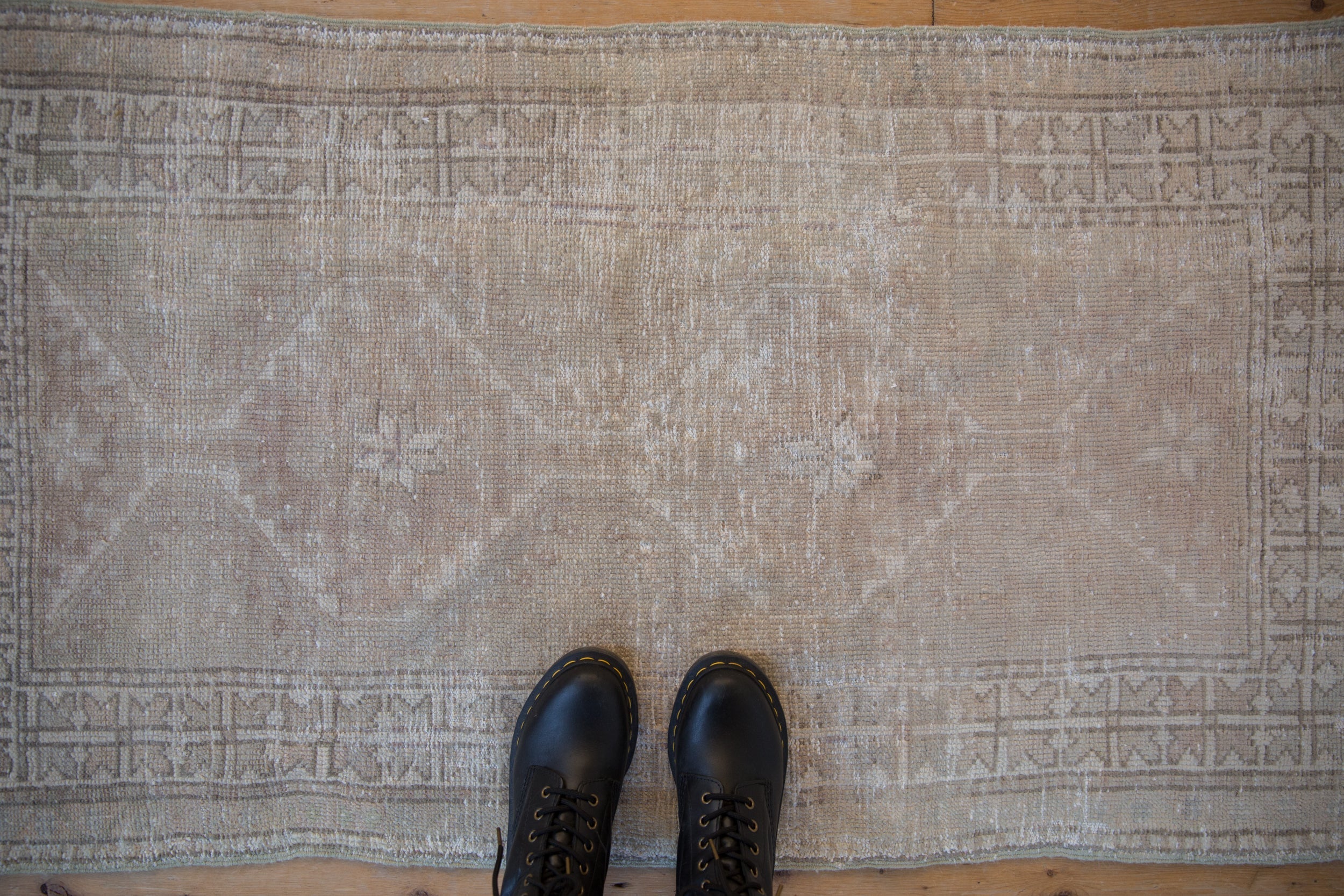 2.5x4.5 Vintage Distressed Oushak Rug // ONH Item 9906 Image 1