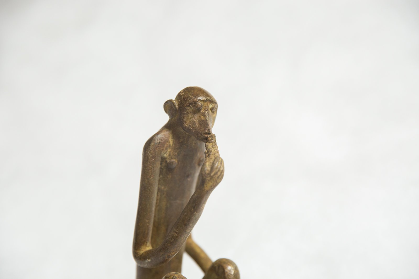 African Bronze Vintage Scuplture Casting Seated Monkey with Single Handed Corn