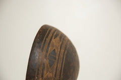Vintage Wooden African Bowl // ONH Item AB00571 Image 1