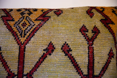 Vintage Rug Fragment Pillow // ONH Item AS10294A10343A Image 3
