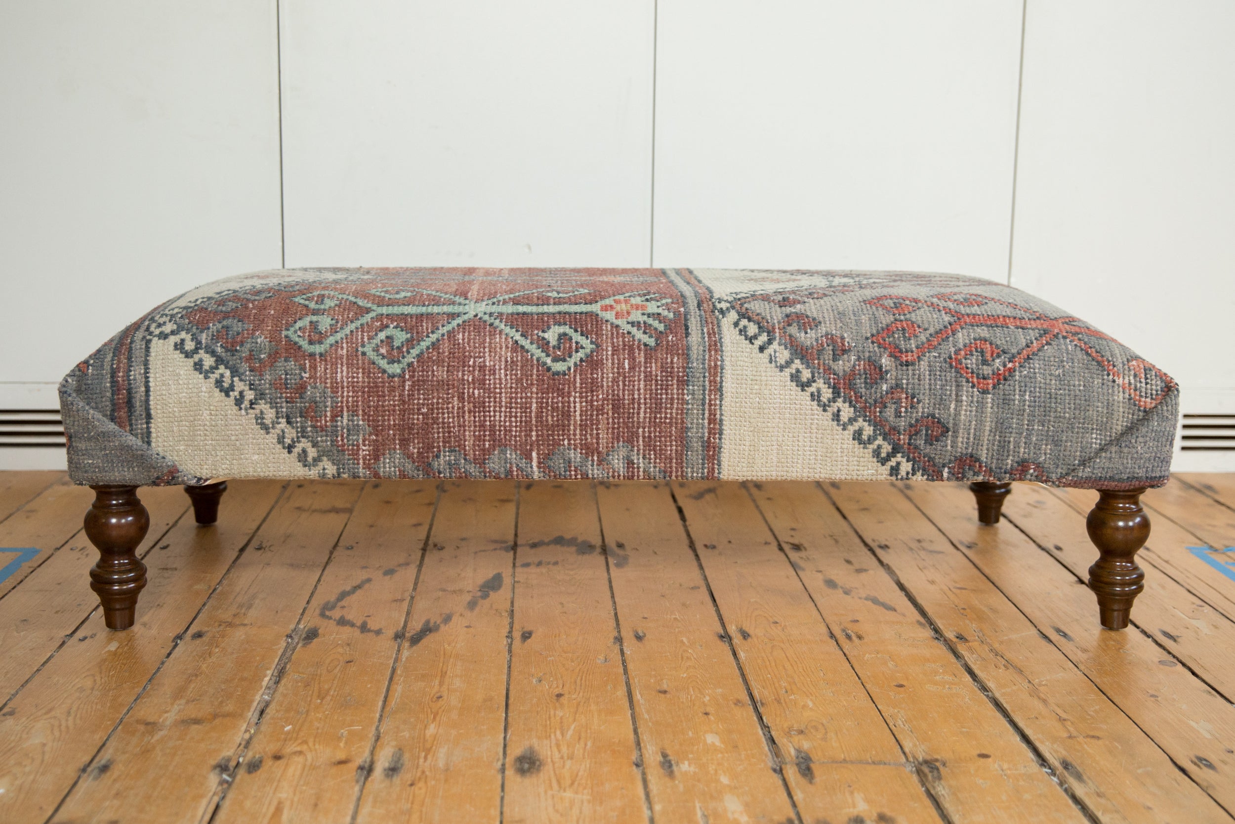 Vintage Rug Fragment Ottoman Table // ONH Item AS8097A9142A Image 1
