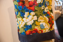 Vintage Floral Fabric Market Tote Bag // ONH Item BK001192 Image 1