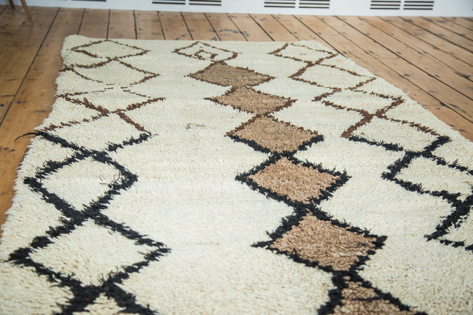 4x7 Vintage Moroccan Rug // ONH Item ee001264 Image 1