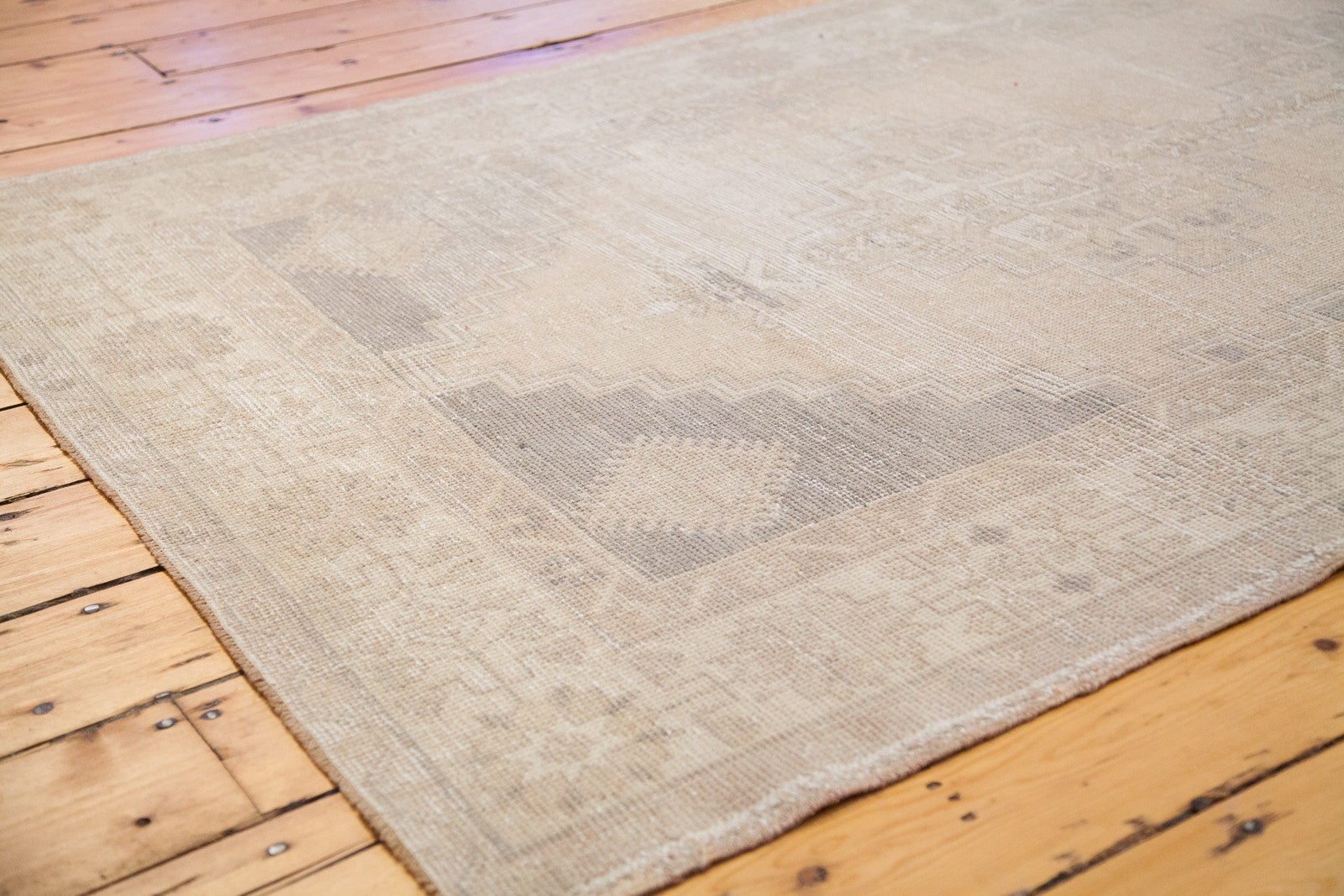 4x7.5 Distressed Oushak Rug // ONH Item ee001311 Image 1