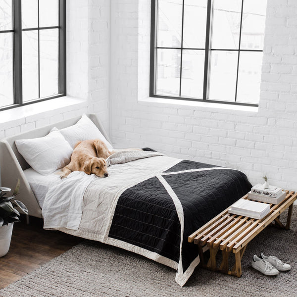 Made in USA Louise Gray Queen Quilt No. 1 // ONH Item nh00230