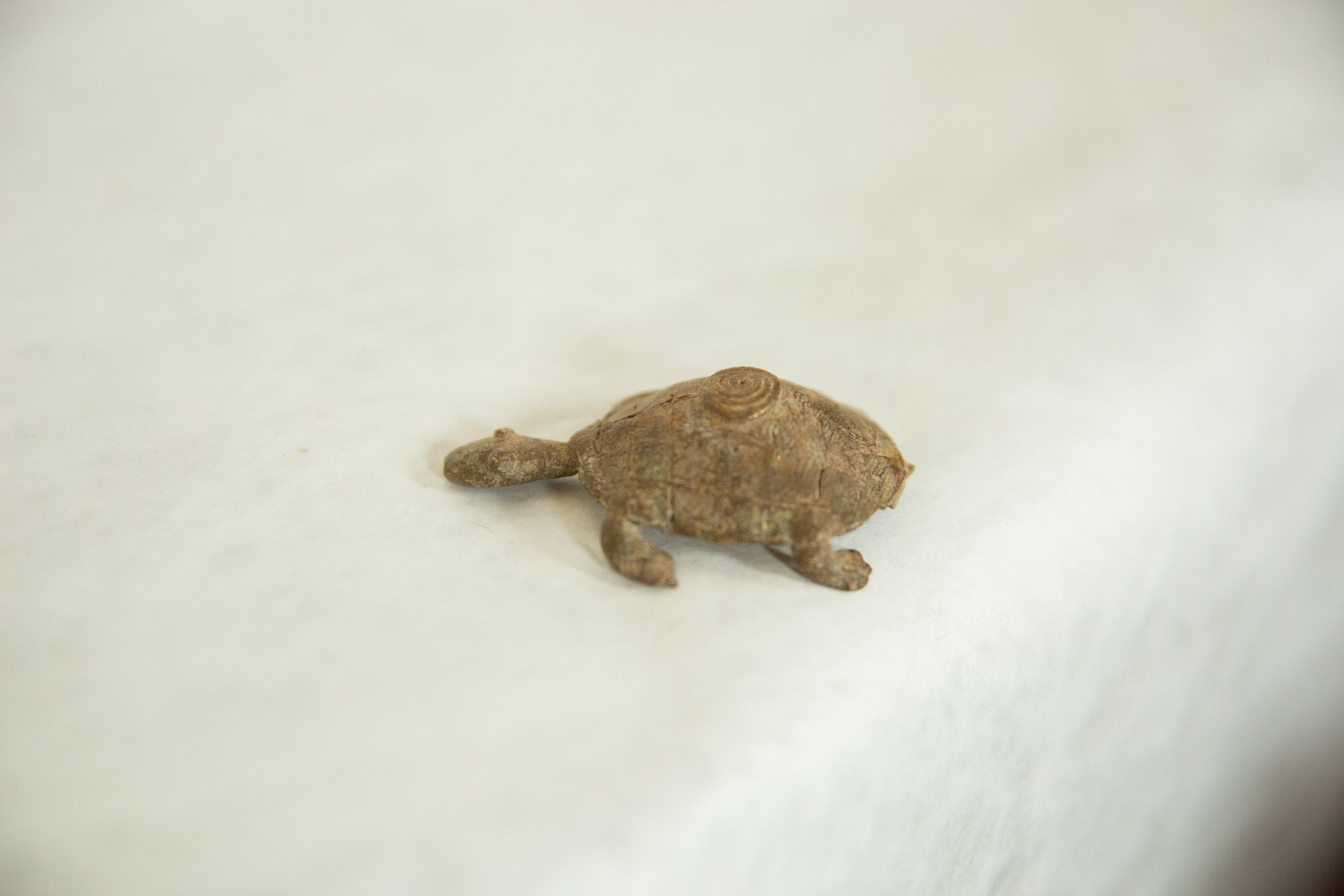 Vintage African Bronze Circle Back Design Turtle // ONH Item ab00587 Image 1