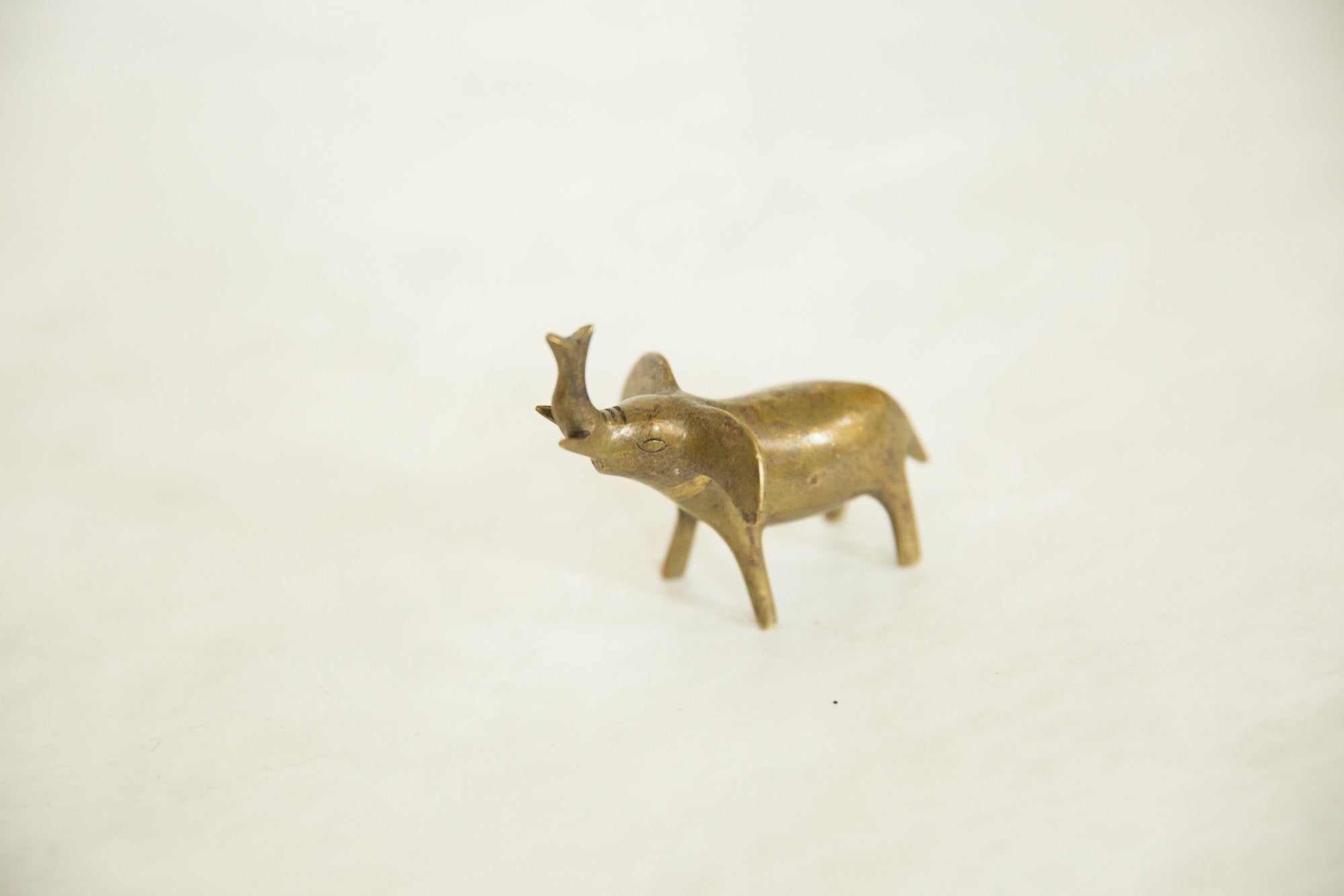 Vintage African Bronze Happy Elephant // ONH Item ab00627 Image 1