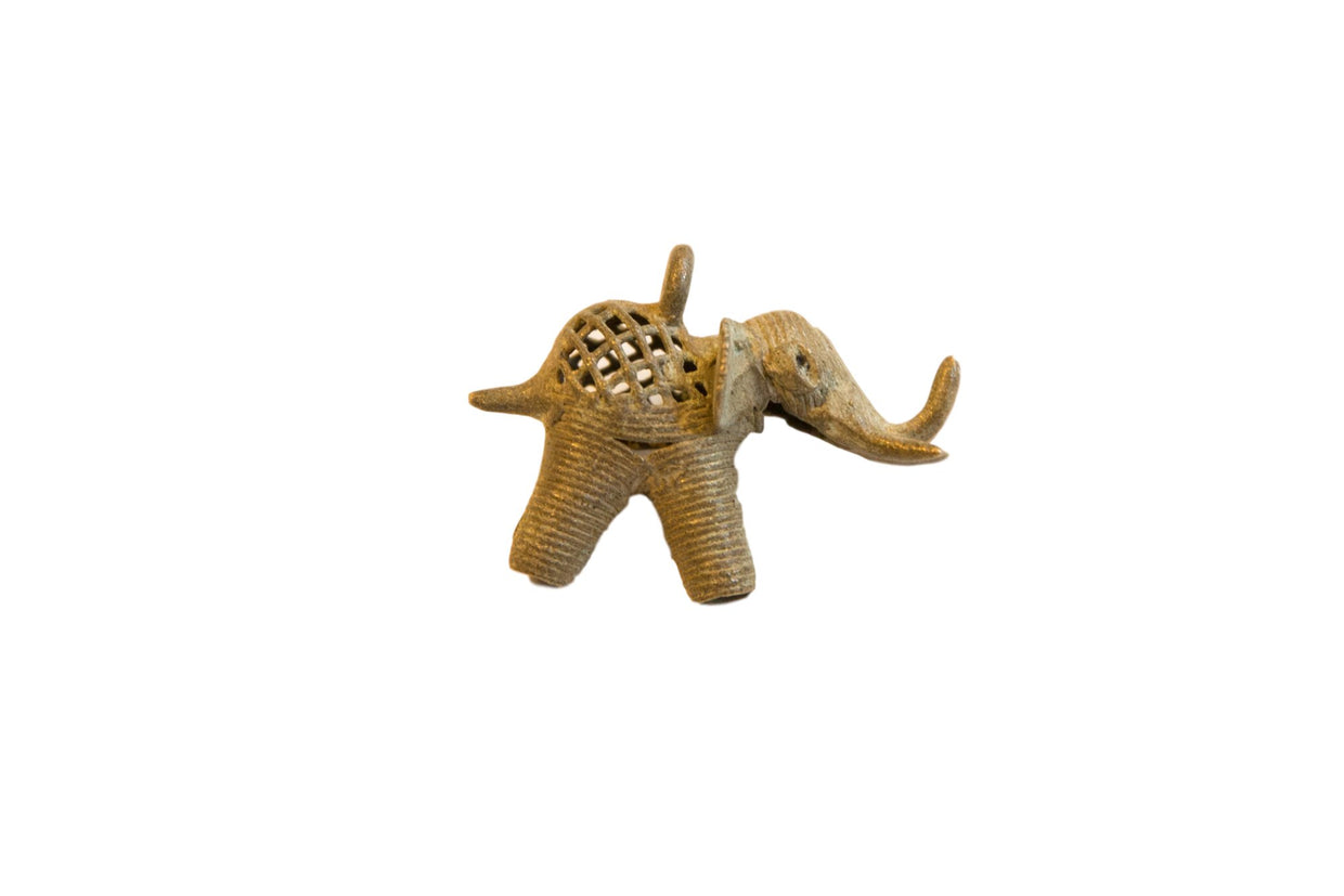 Vintage African Oxidized Bronze Mesh Design Elephant Pendant // ONH Item ab00639