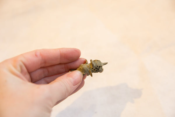 Vintage African Oxidized Bronze Mesh Design Elephant Pendant // ONH Item ab00639 Image 4