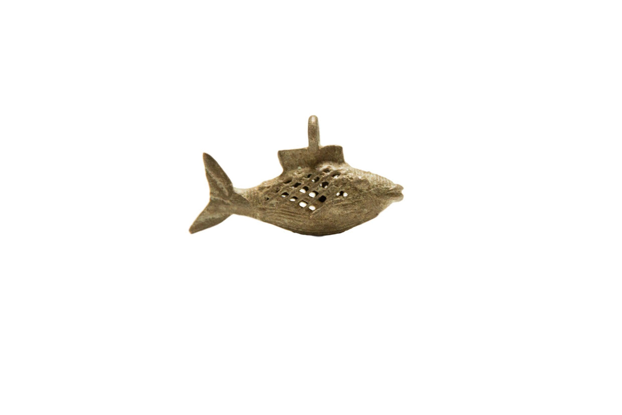 Vintage African Large Oxidized Bronze Mesh Design Fish Pendant // ONH Item ab00663