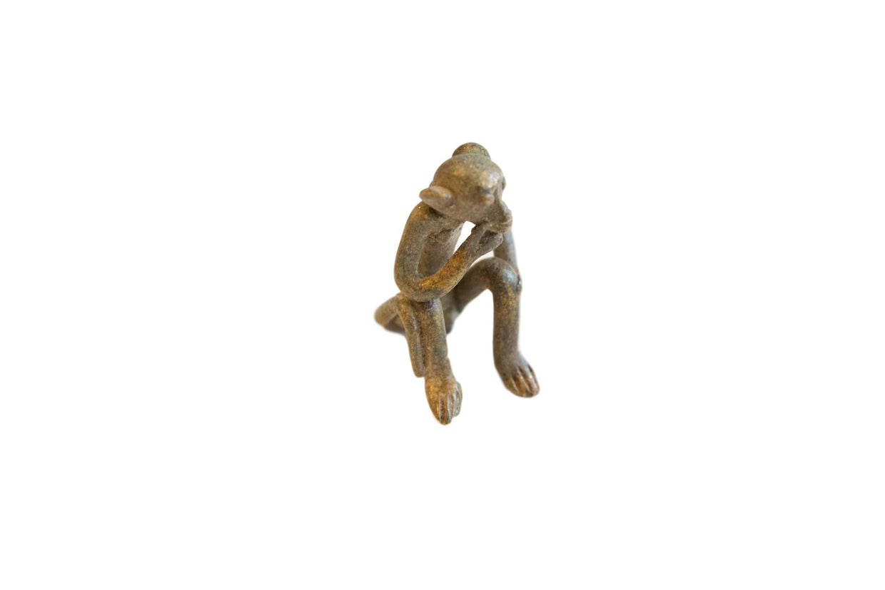 Vintage African Bronze Sitting Monkey // ONH Item ab00683