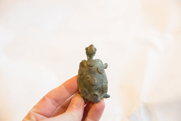 Vintage African Dark Oxidized Circle Back Design Turtle // ONH Item ab00691 Image 2