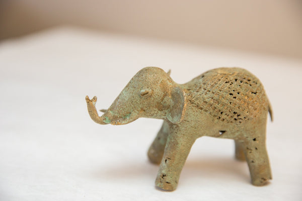 Vintage African Oxidized Bronze Wire and Mesh Design Elephant // ONH Item ab00727 Image 1