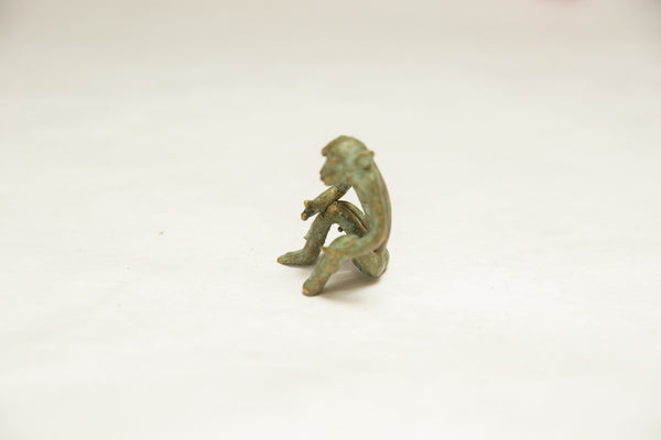 Vintage African Oxidized Bronze Sitting Monkey // ONH Item ab00743 Image 1