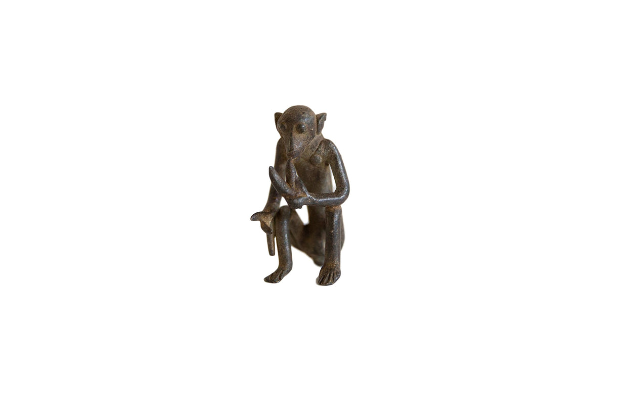 Vintage African Bronze Sitting Monkey Eating Two Bananas // ONH Item ab00921