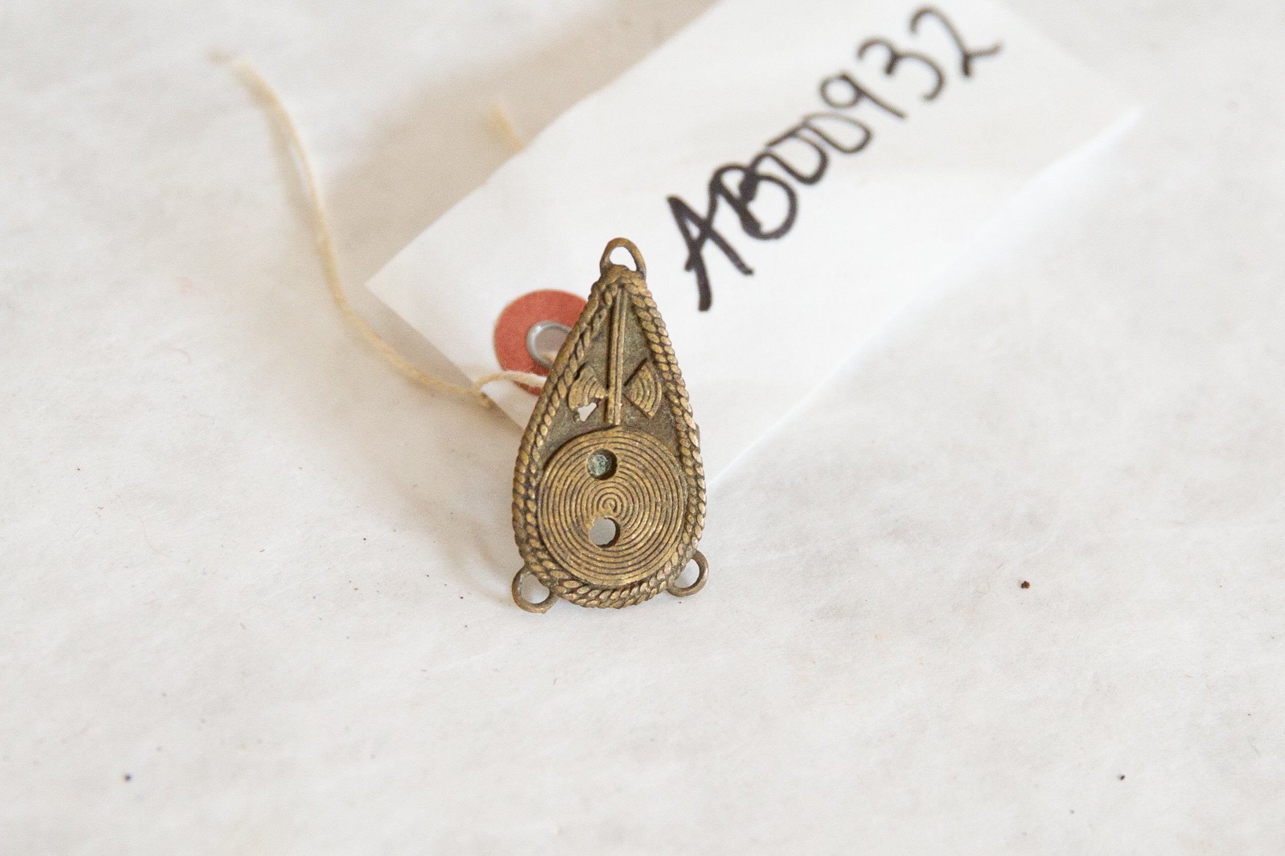 Vintage African Bronze Adjustable Tear Shaped Shield Ring // ONH Item ab00932 Image 1