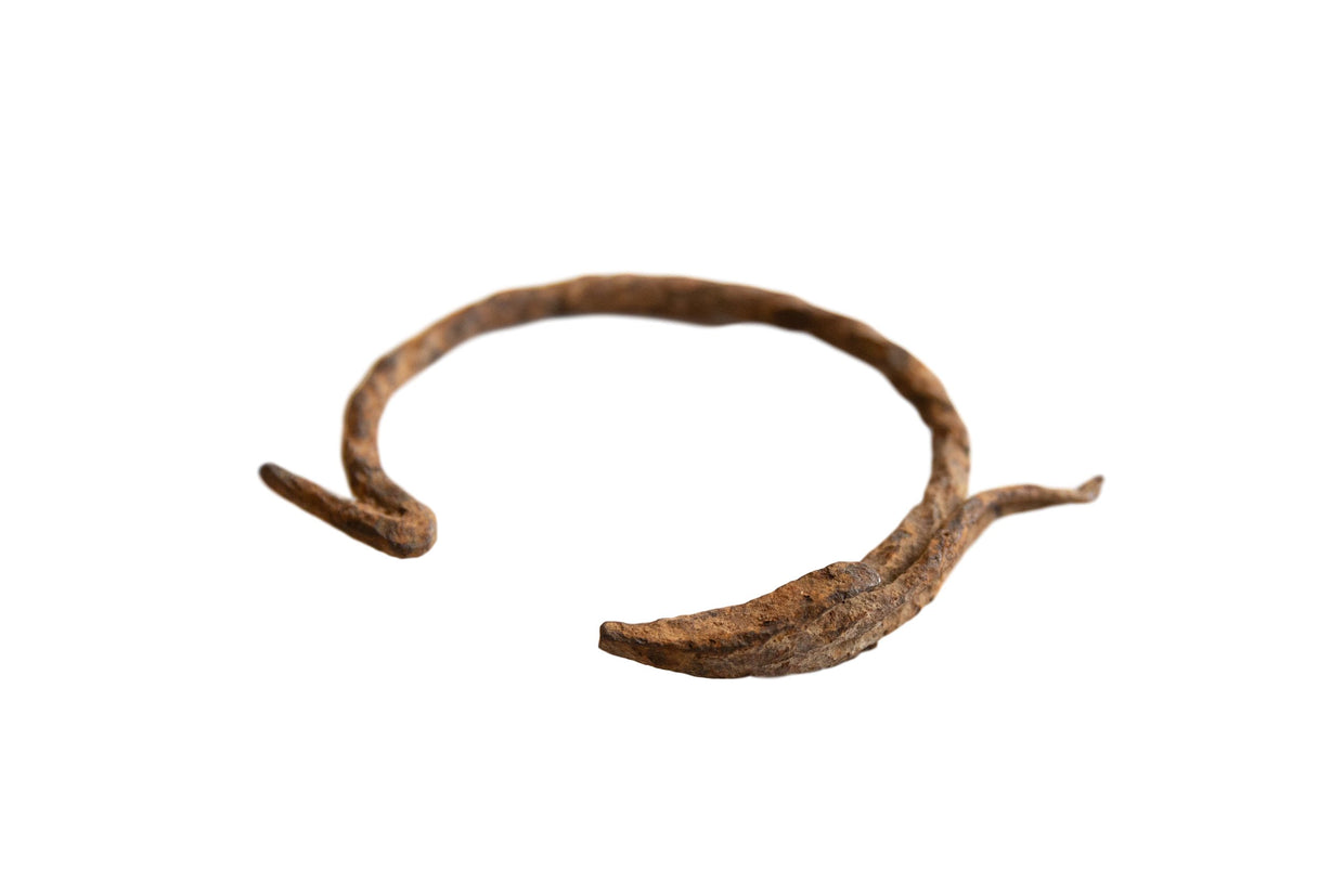 Vintage African Iron Antelope Bracelet // ONH Item ab00977