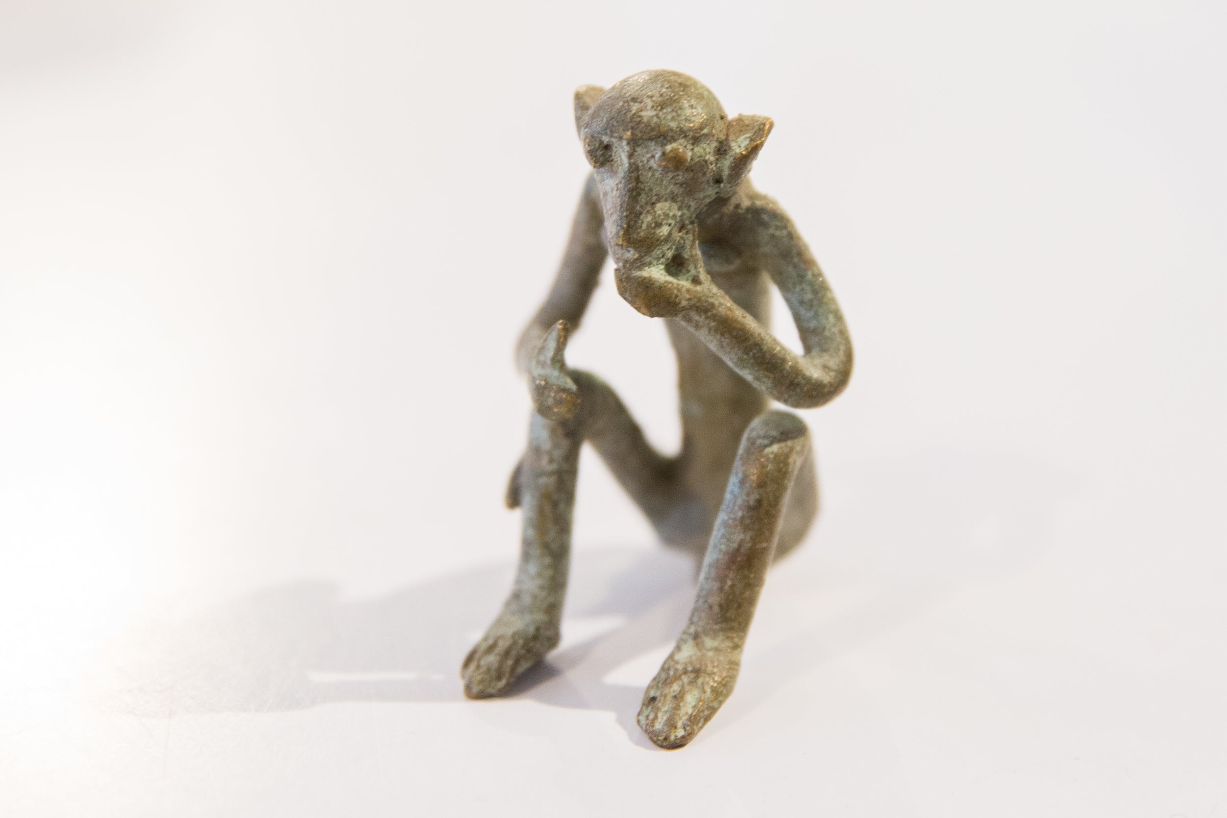 Vintage African Bronze Sitting Monkey Giving Thumbs Up // ONH Item ab01131 Image 1